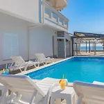 Paradiso, No 3 Appartamento Vir
