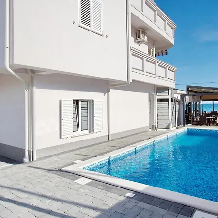 Paradiso, No 3 Apartamento Vir