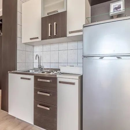 Paradiso, No 3 公寓