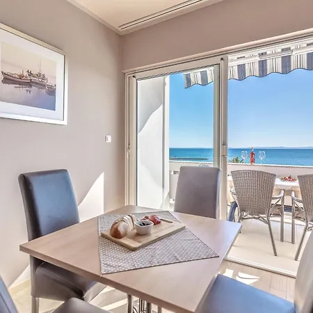 Appartement Paradiso, No 3 Vir